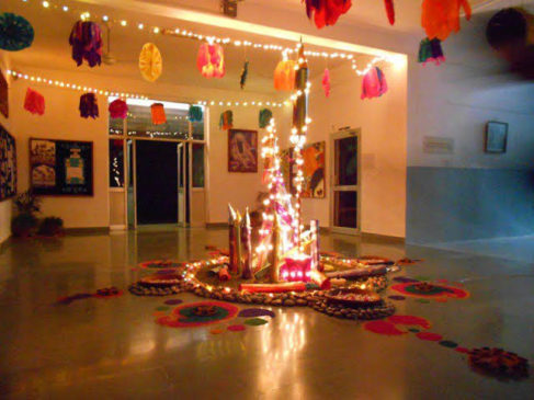 Best 5 Decorate Our Office On Diwali Diwali Bay Decoration   Enterance Min 487x365 